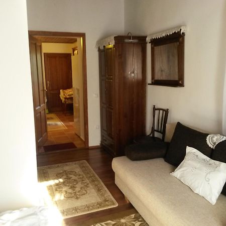 Martonyi Erdoszeli Vendeghaz Hotel ภายนอก รูปภาพ